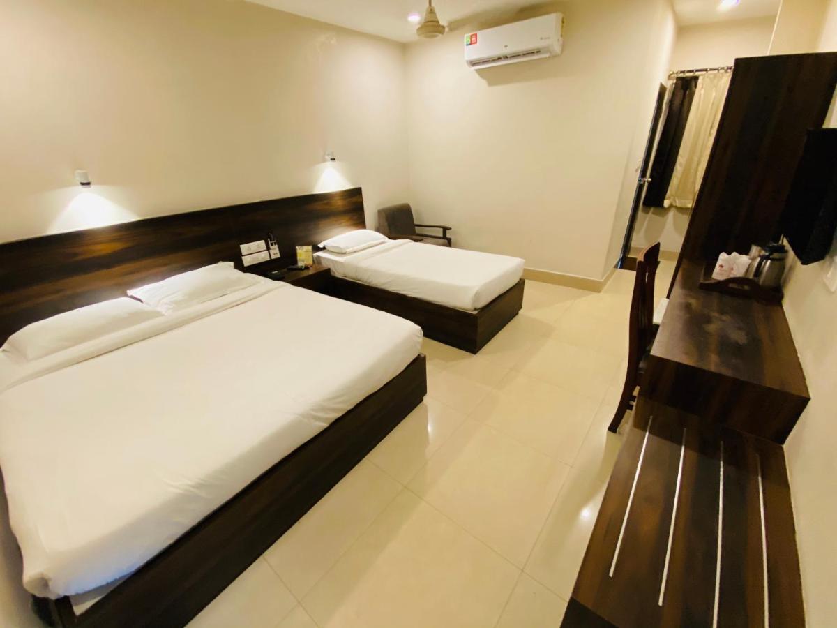 Saluja Residency Hotel Siliguri Exterior photo