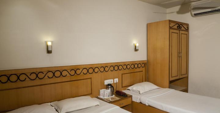 Saluja Residency Hotel Siliguri Exterior photo
