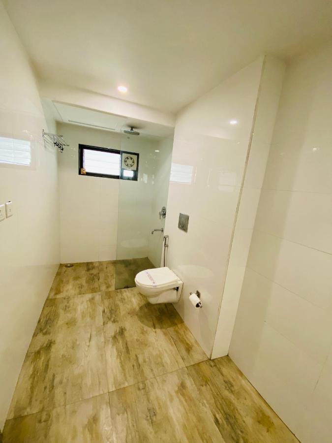 Saluja Residency Hotel Siliguri Exterior photo